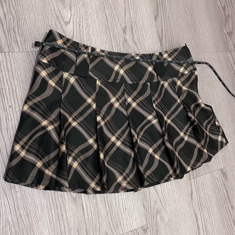 I.AM.GIA Women’s Carmel Mini Skirt Black Plaid Pleated Grunge Punk sz Large - Picture 12 of 13